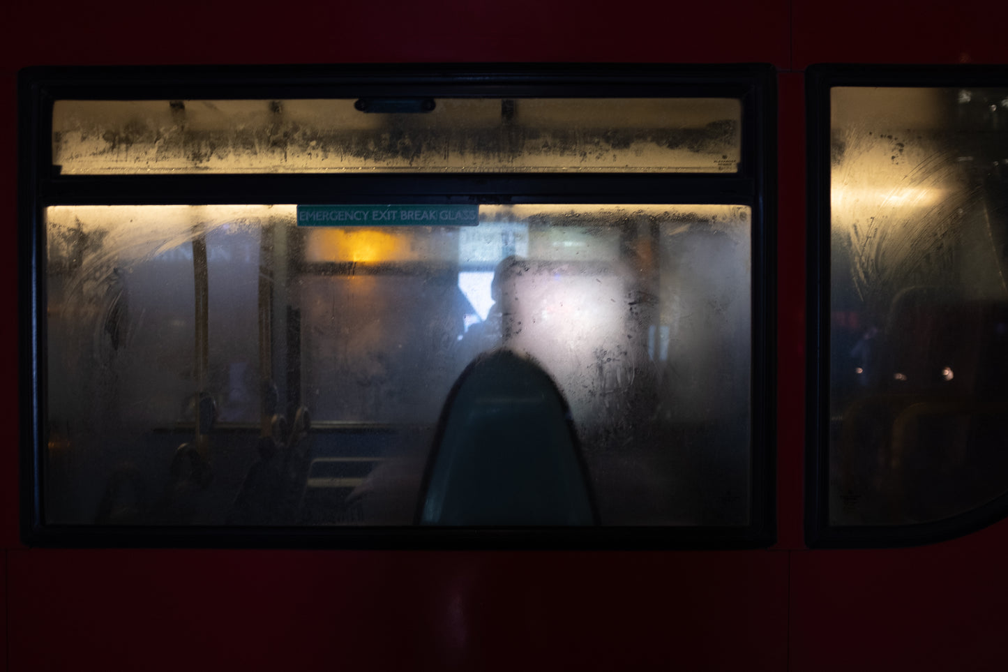 Bus Window - Acrylglasbild